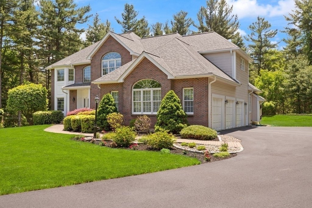 House in Sharon, Massachusetts, United States 3 - 18080908