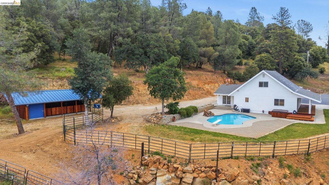 Casa en Tuolumne City, California, Estados Unidos 3 - 18086008