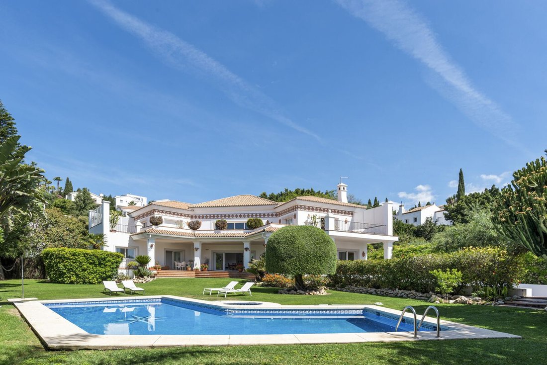 Villa in Palma-Palmilla, Malaga, Spain 1 - 18083351