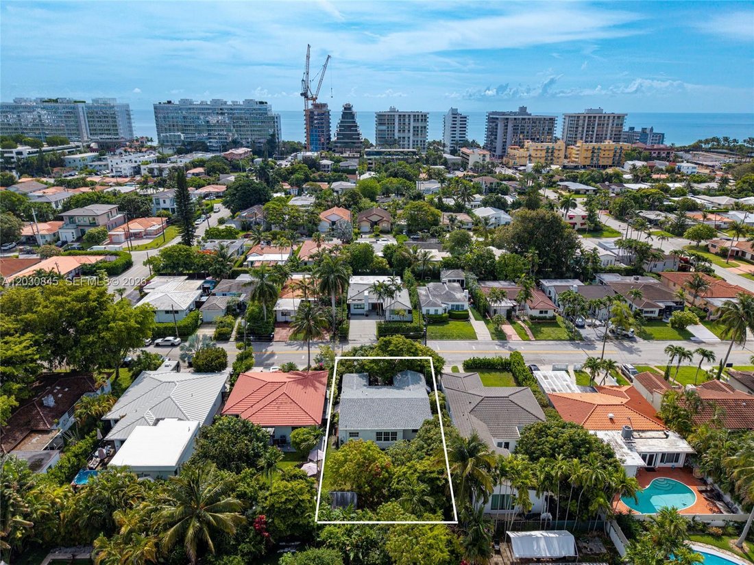 House in Bal Harbour, Florida, United States 4 - 18085567