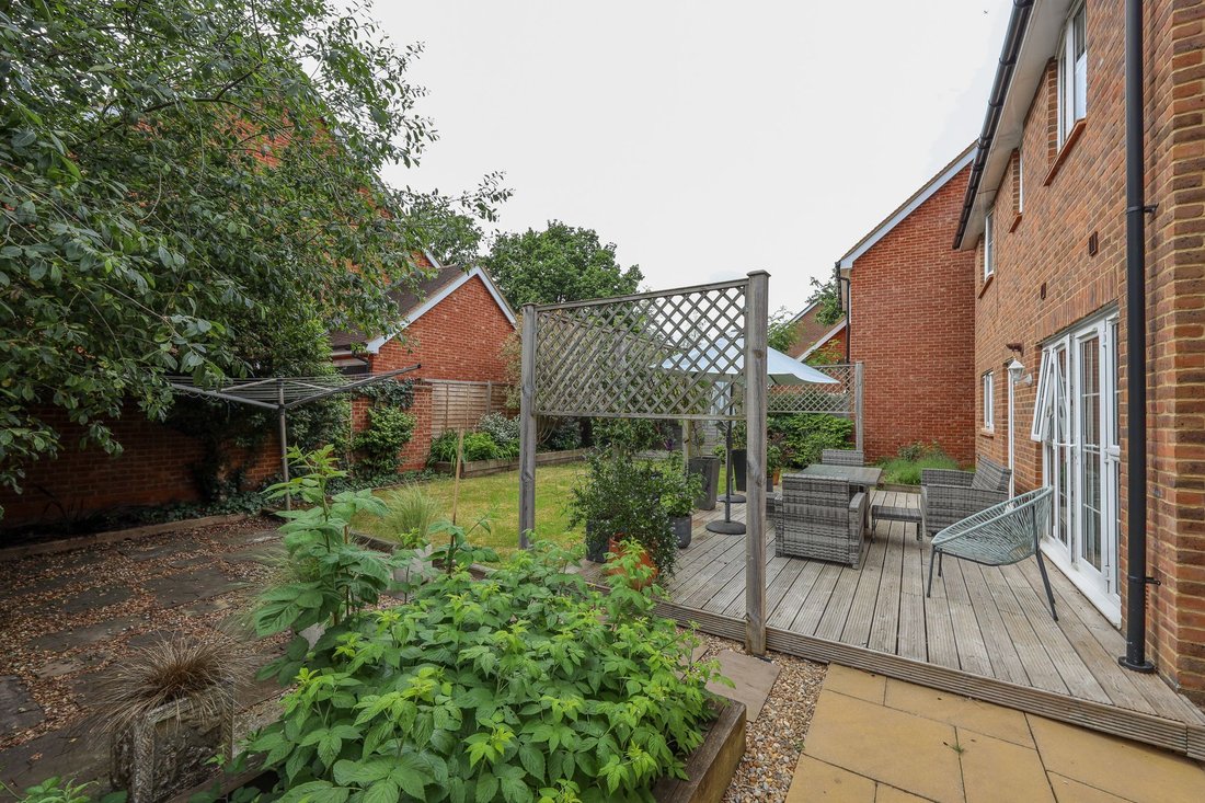 House in Burgess Hill, England 2 - 18083467