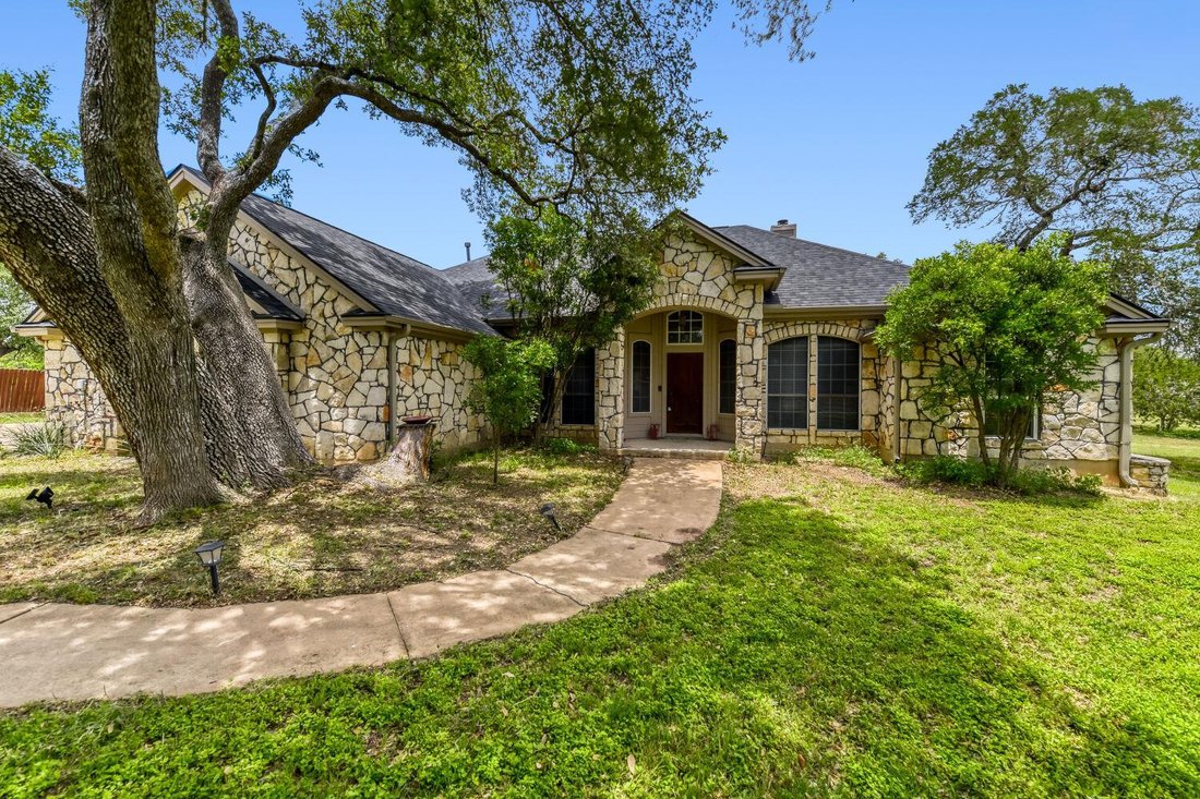 House in Buda, Texas, United States 1 - 18081182