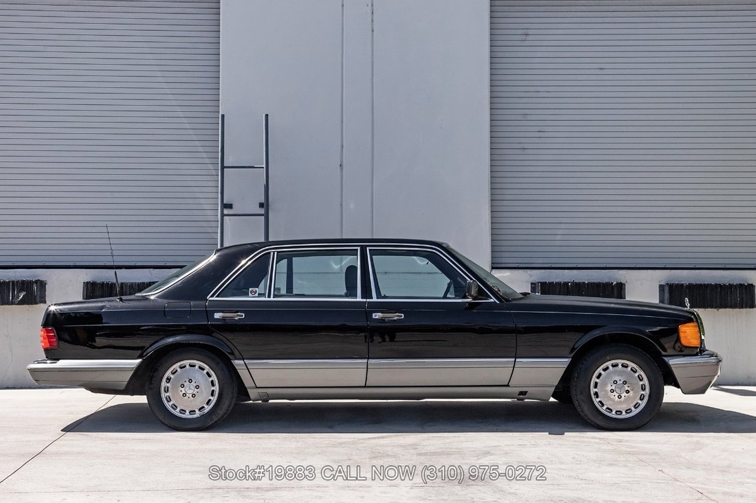 Mercedes-Benz 560SEL in Los Angeles, CA 4 - 18083490