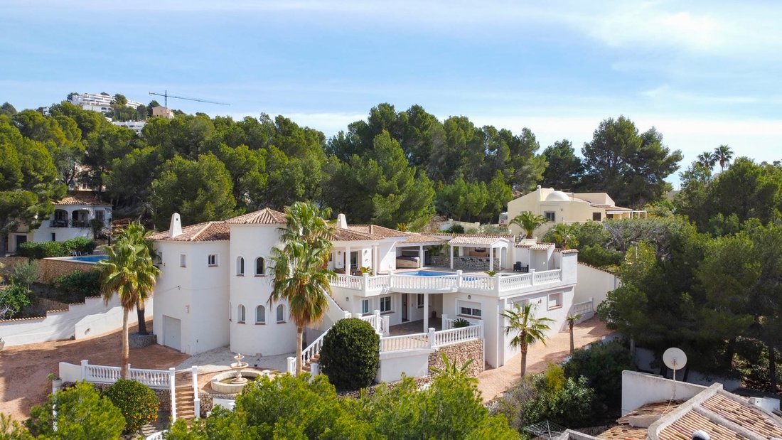 Villa in Altea, Valencian Community, Spain 1 - 18084839