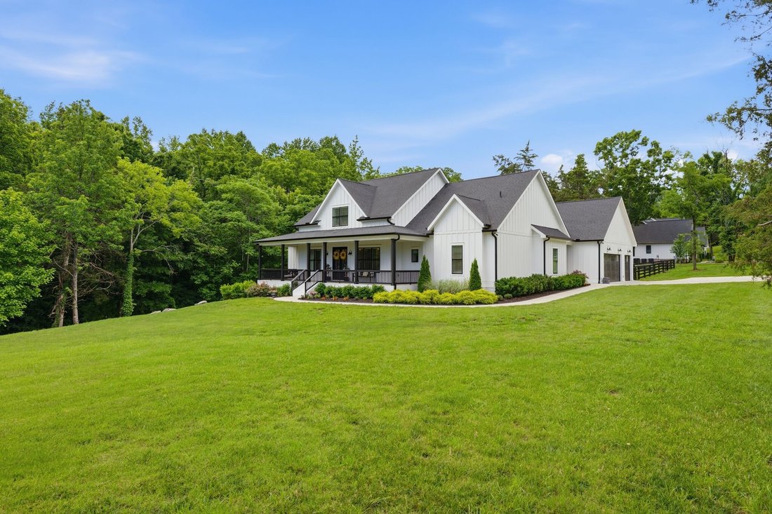 House in Thompson's Station, Tennessee, United States 3 - 18081545