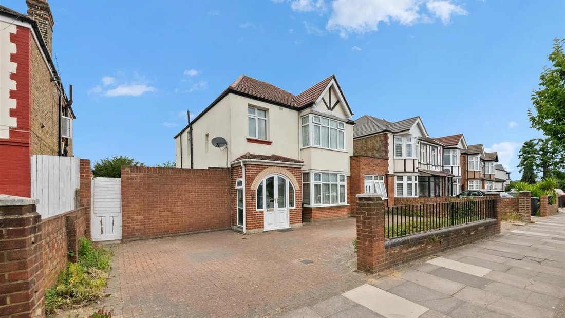 House in Southall, Ealing, England 1 - 18081311