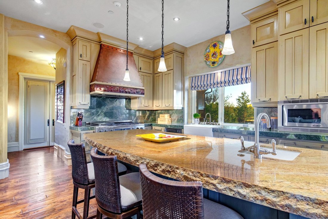 House in Draper, Utah, United States 2 - 18082854