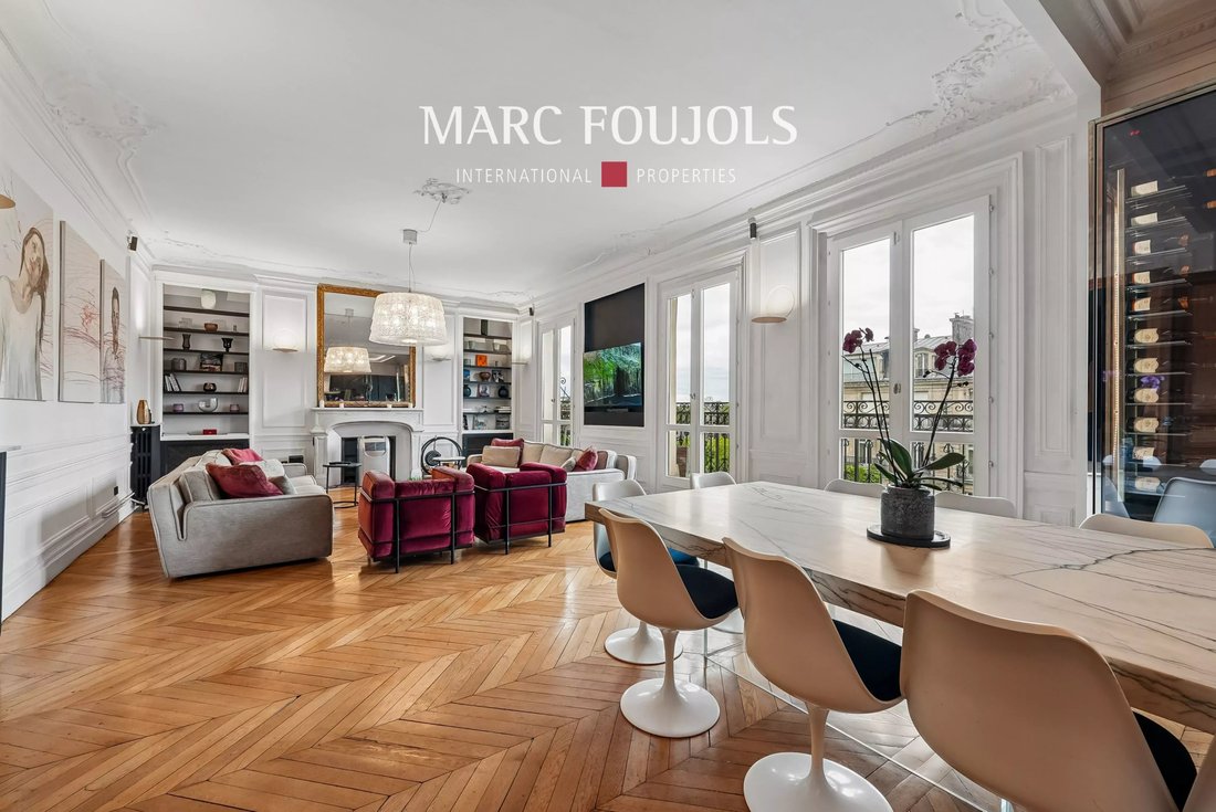 Apartment in Chaillot, Paris 16e Arrondissement, Paris 4 - 18083412