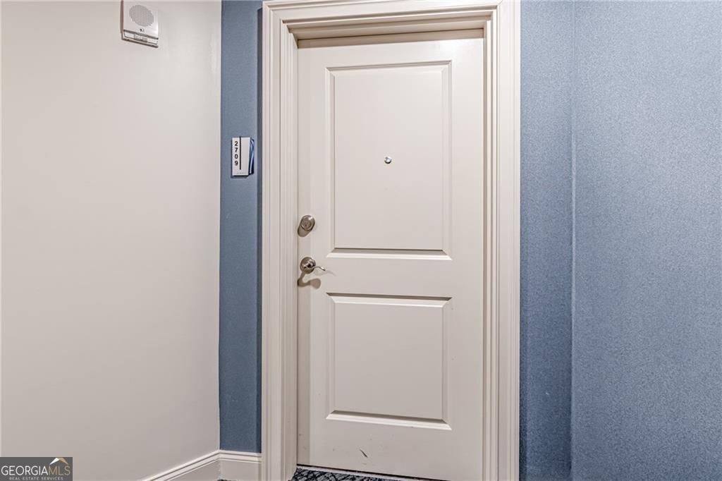 Condo in Atlanta, Georgia, United States 2 - 18085471