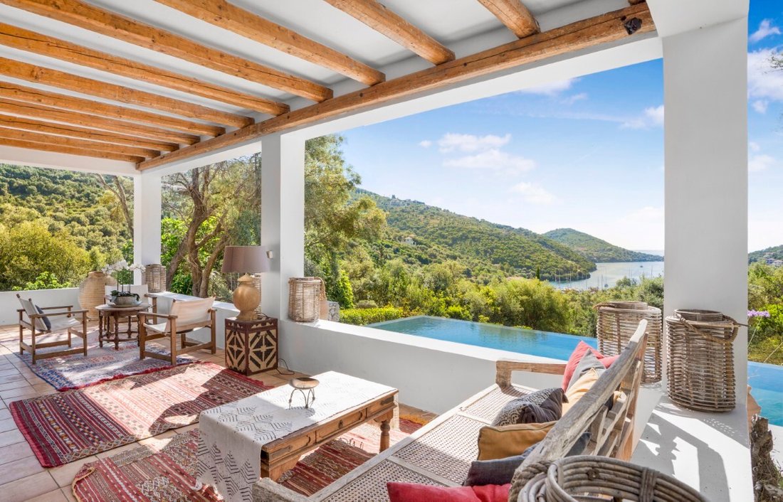 Villa in Eugirou, Apollonioi, Greece 1 - 13822938