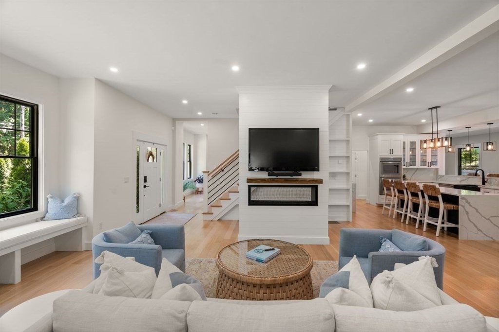 House in Wellesley, Massachusetts, United States 4 - 18080924