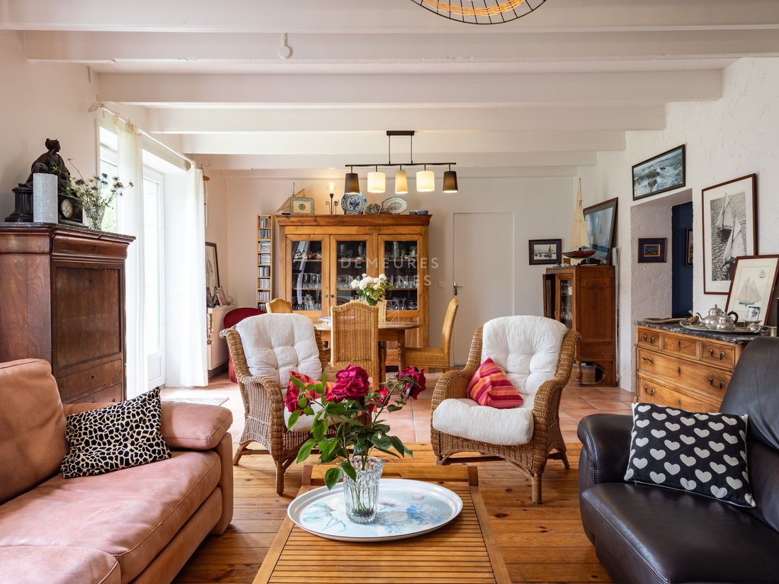 Estate in Plogastel-Saint-Germain, Brittany, France 4 - 18082203