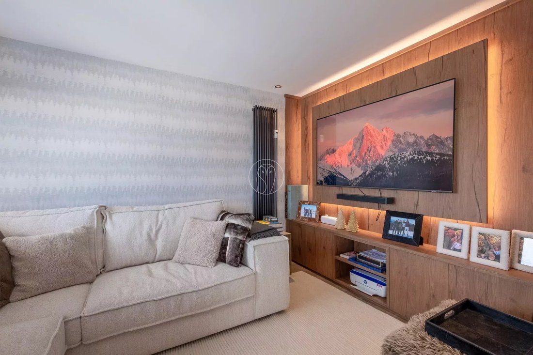 Apartment in Megève, Auvergne-Rhône-Alpes, France 2 - 18084967