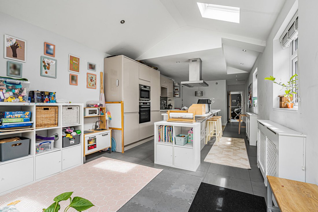 House in Fairmile, Elmbridge, England 4 - 18084788