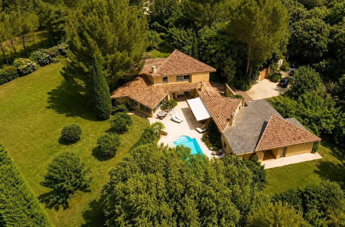 House in Plateau de Puyricard-La Trévaresse, Aix-en-Provence, France 2 - 17530576