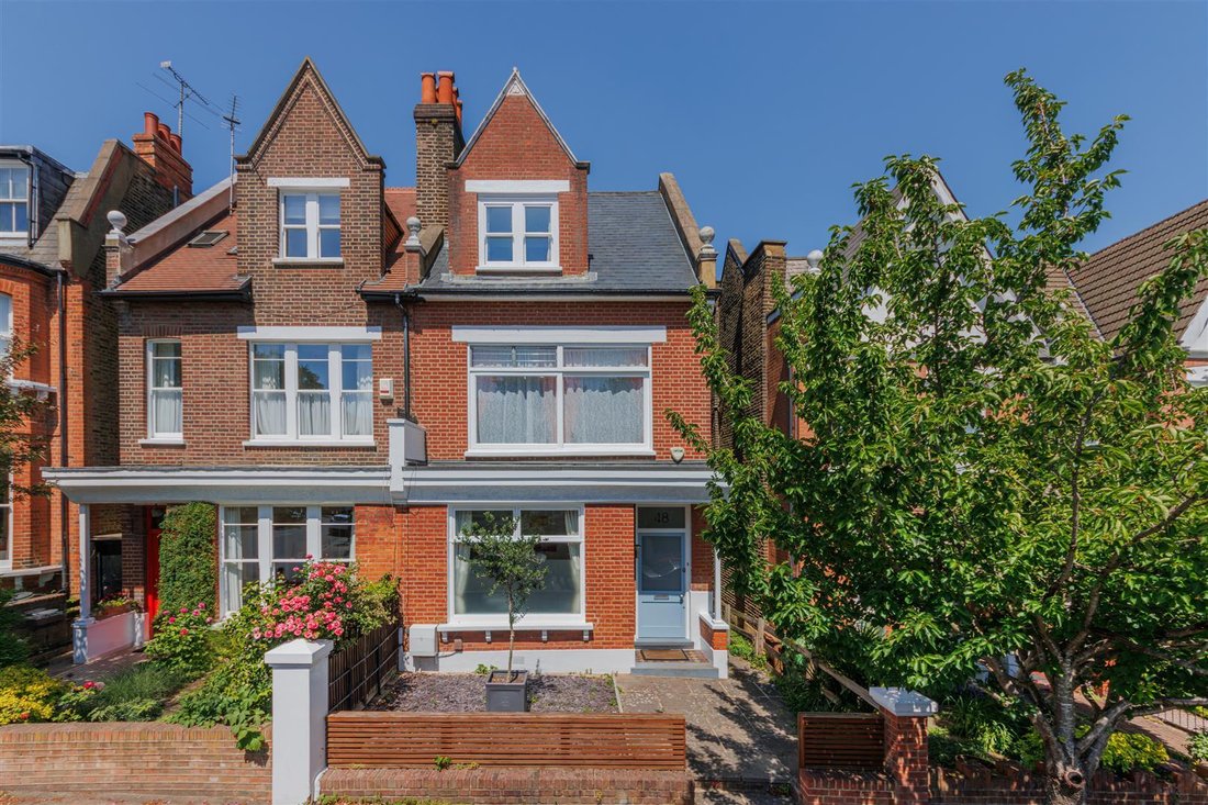 House in Holly Village, Haringey, England 1 - 18084750