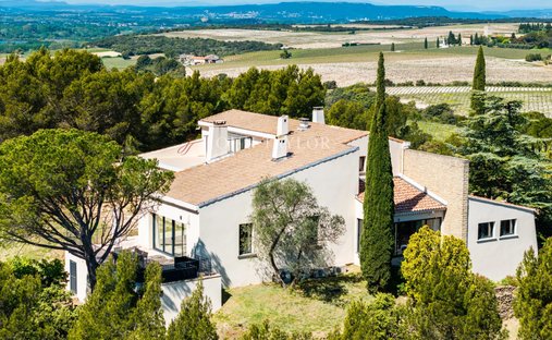 Domaine à Châteauneuf-du-Pape, Provence-Alpes-Côte d'Azur, France 1