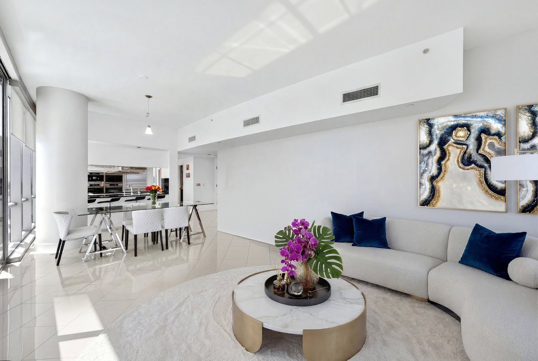 Condo in Sunny Isles Beach, Florida, United States 3 - 18080878