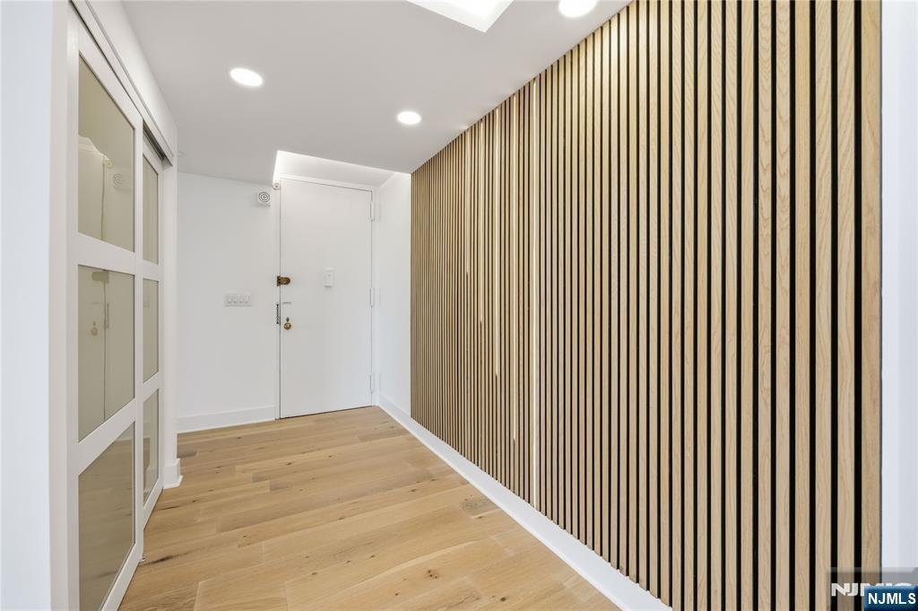Condo in Cliffside Park, New Jersey, United States 2 - 18083926