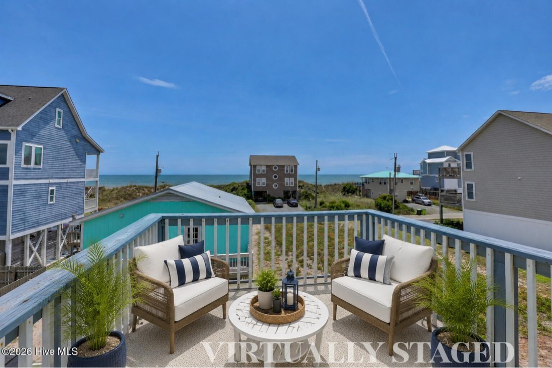 House in North Topsail Beach, North Carolina, United States 2 - 16778750