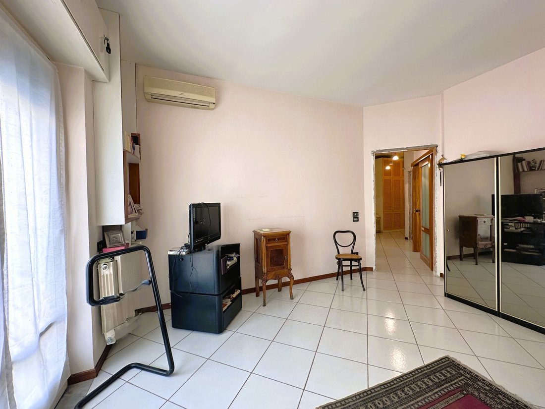 Apartment in Naples, Campania, Italy 2 - 18081352