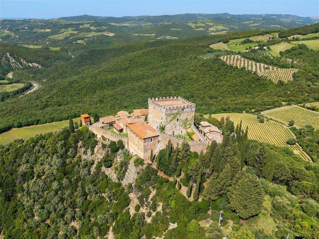 Chateau in Castiglione d'Orcia, Tuscany, Italy 3 - 18082546