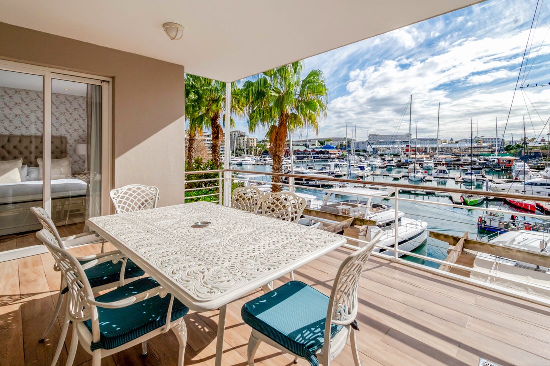 Apartment in Foreshore, Cape Town, South Africa 1 - 18083612