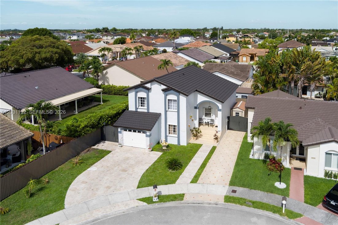 House in Miami, Florida, United States 3 - 18085612