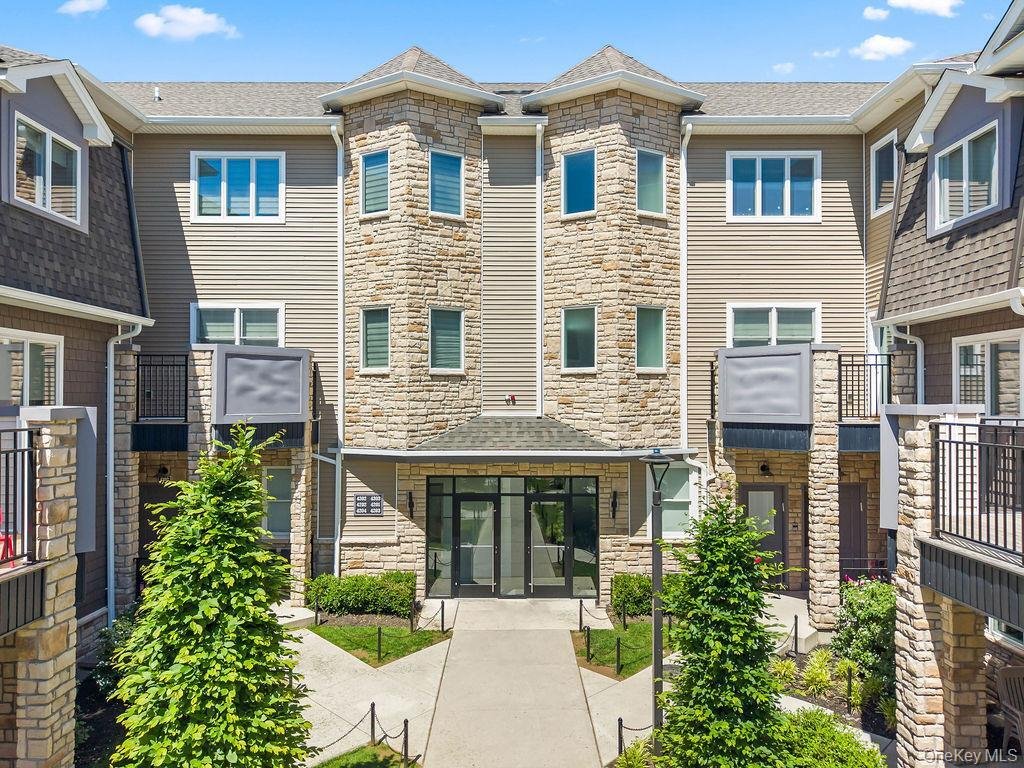 Condo in Spring Valley, New York, United States 1 - 18082476