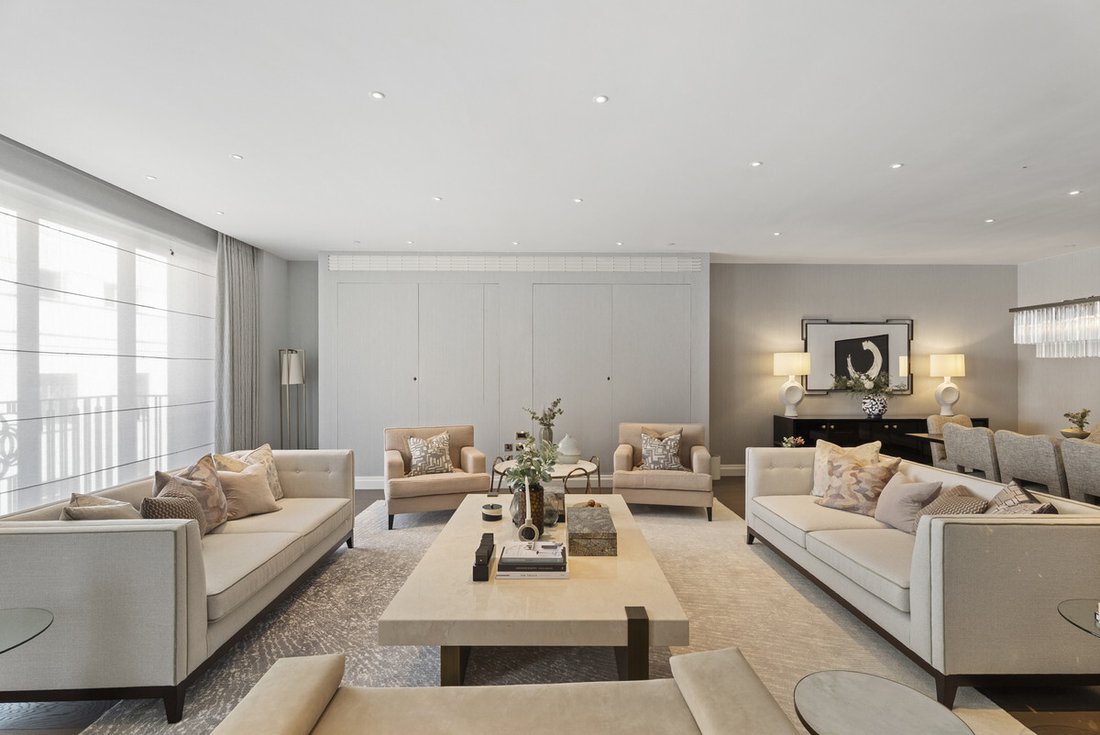 Apartment in Mayfair, Westminster, England 3 - 18084772