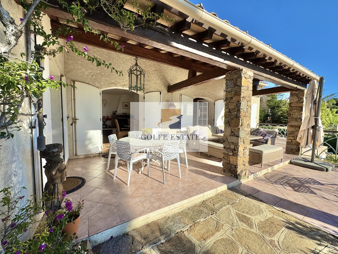 Villa in La Croix-Valmer, Provence-Alpes-Côte d'Azur, France 4 - 18082280