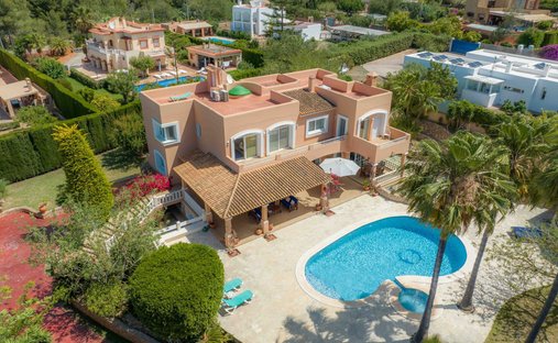 Villa in Santa Eularia des Riu, Balearic Islands, Spain 1