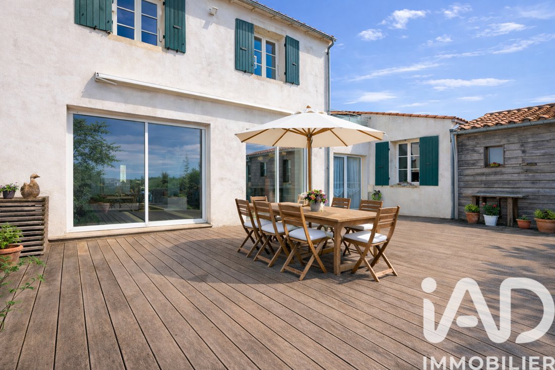 House in Saint-Clement-des-Baleines, Nouvelle-Aquitaine, France 3 - 17459890