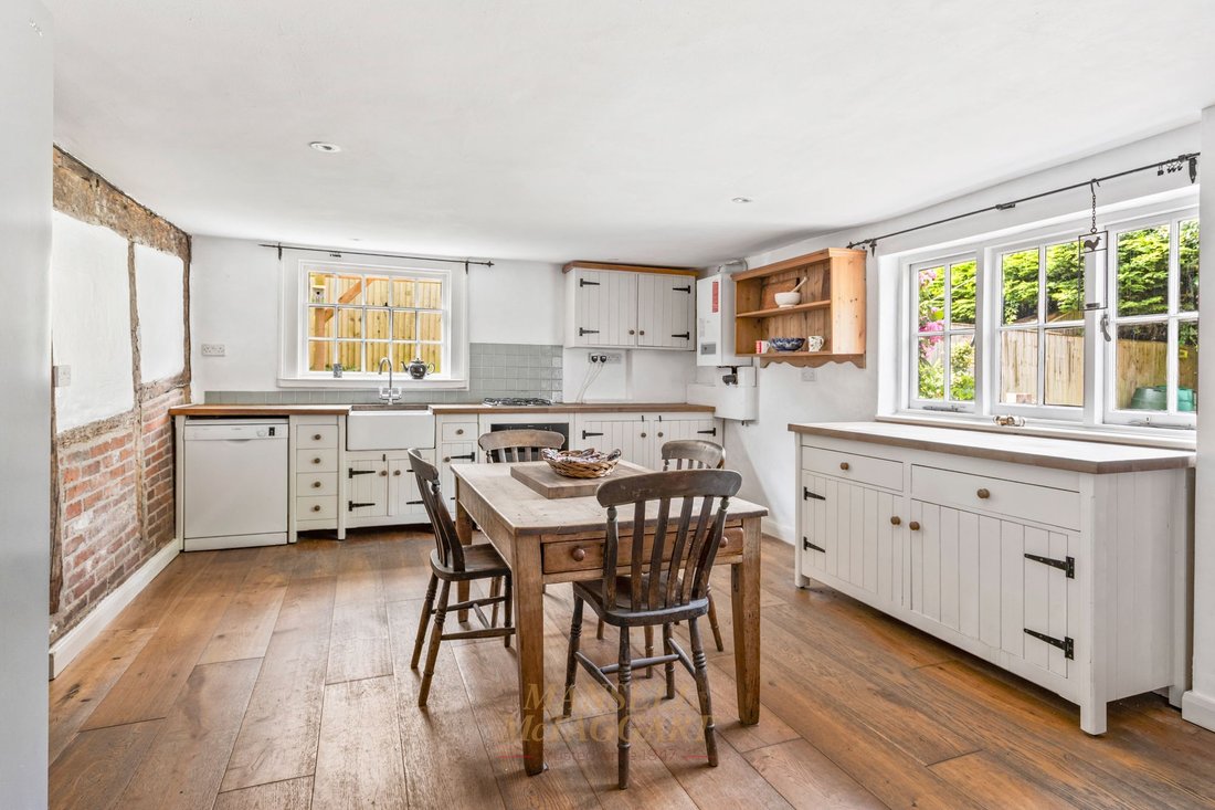 House in Forest Row, England 3 - 18083497