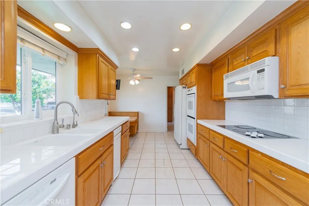 House in Covina, California, United States 3 - 17928775