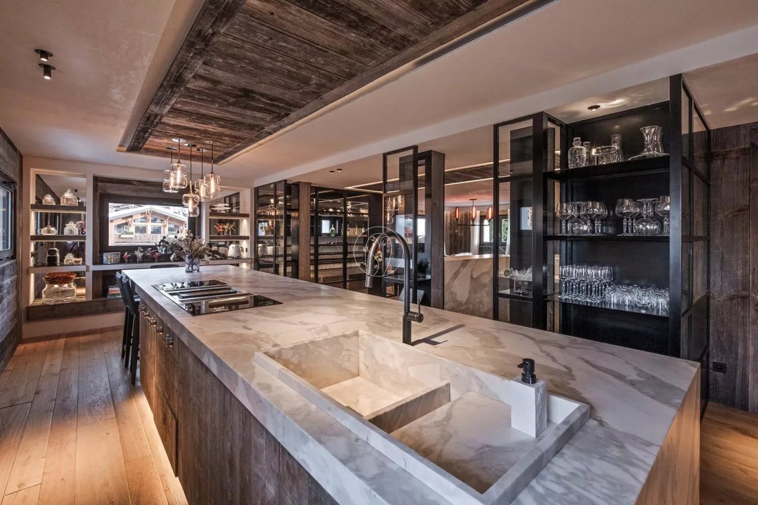 Chalet in Megève, Auvergne-Rhône-Alpes, France 2 - 18084508