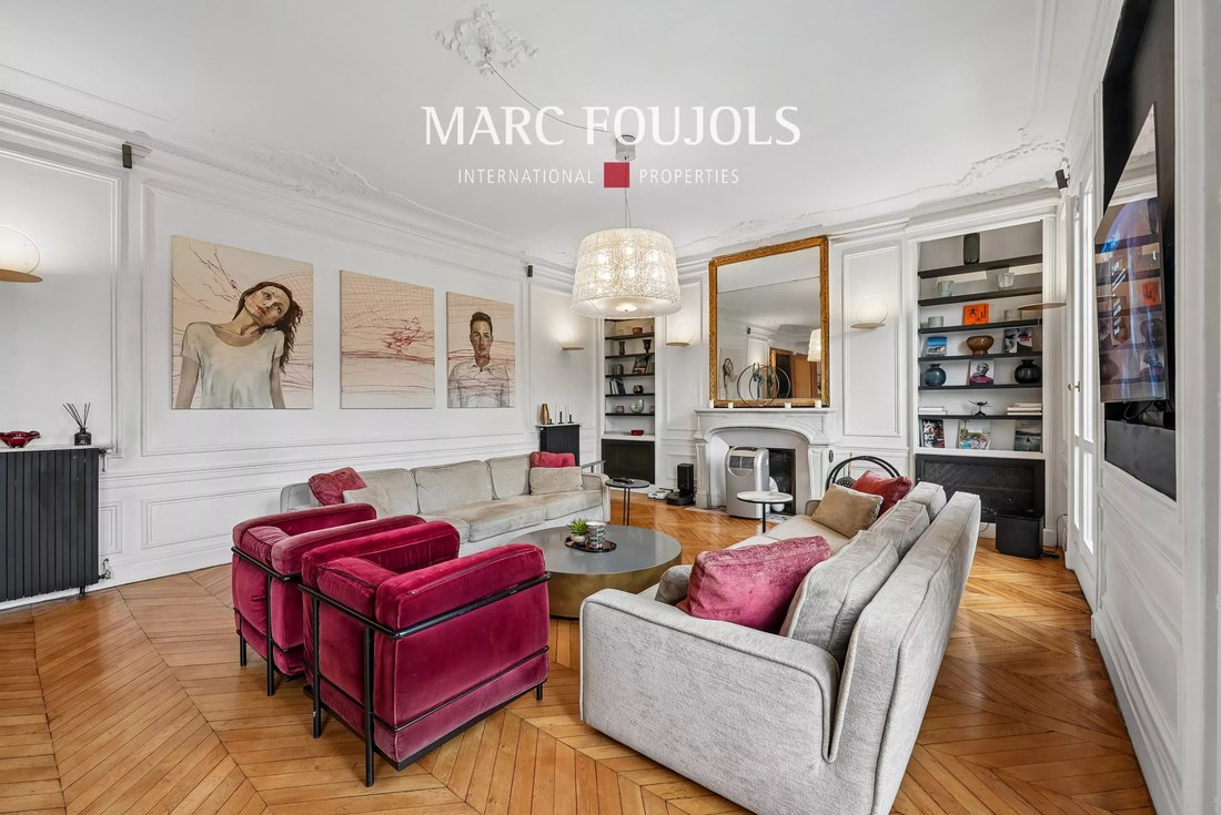 Apartment in Chaillot, Paris 16e Arrondissement, Paris 3 - 18083412