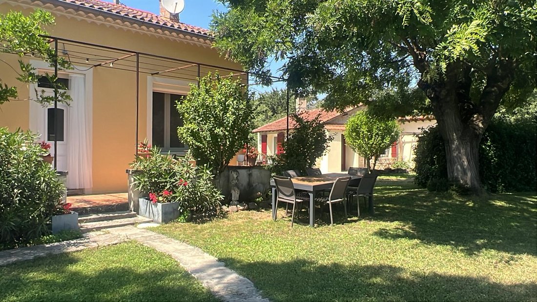 Villa in Legue-Pous du Plan, Carpentras, France 1 - 18083578