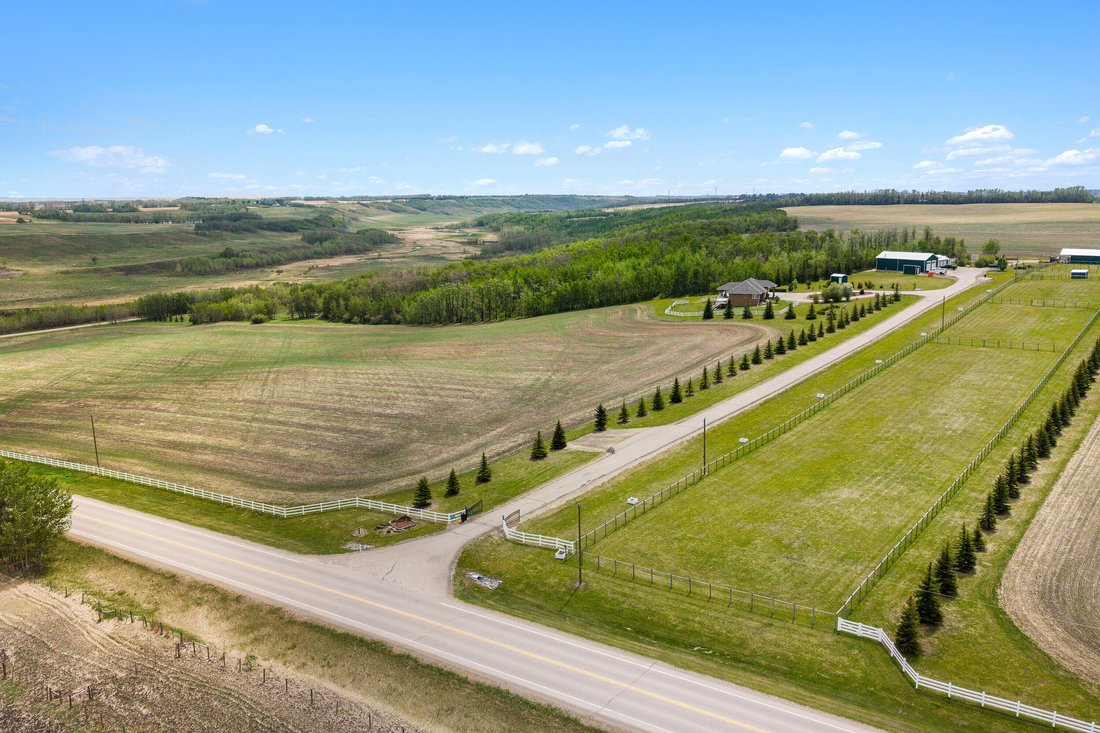 House in Nisbet, Alberta, Canada 5 - 18082870