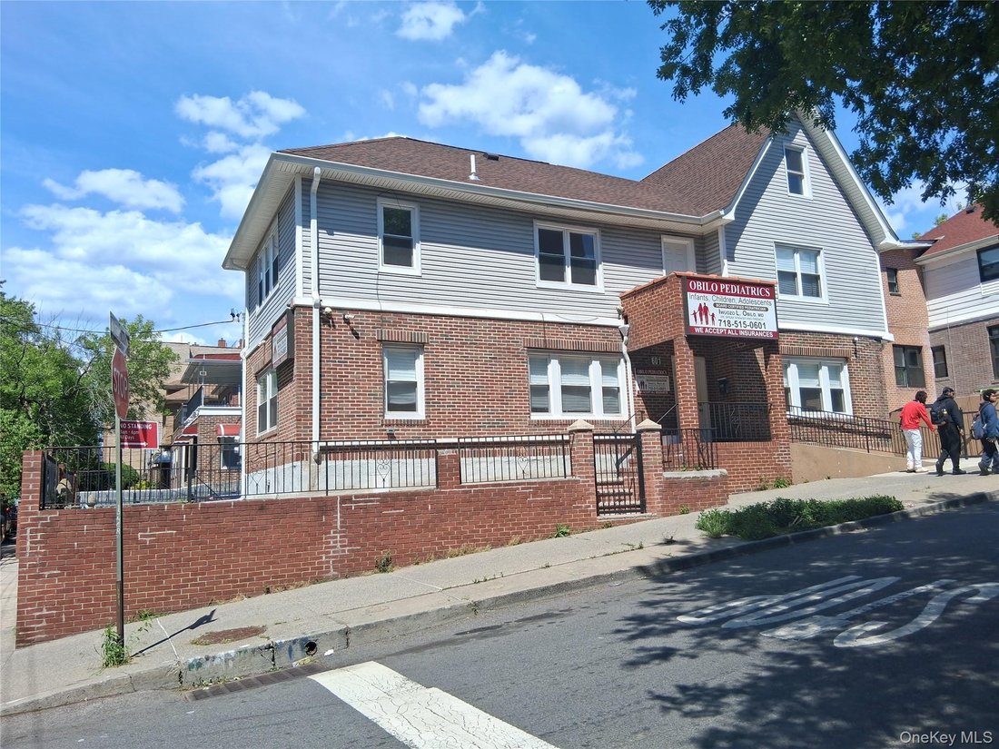House in New York, New York, United States 2 - 18081579