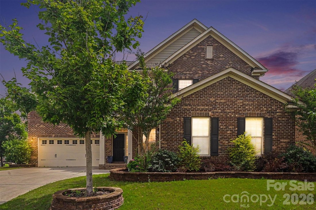 House in Harrisburg, North Carolina, United States 1 - 18088446