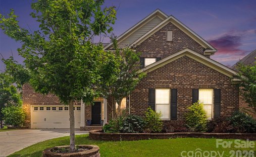 House in Harrisburg, North Carolina, United States 1
