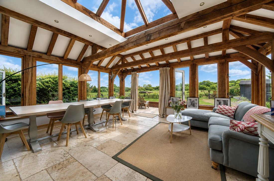 House in Medstead, England 4 - 18084825