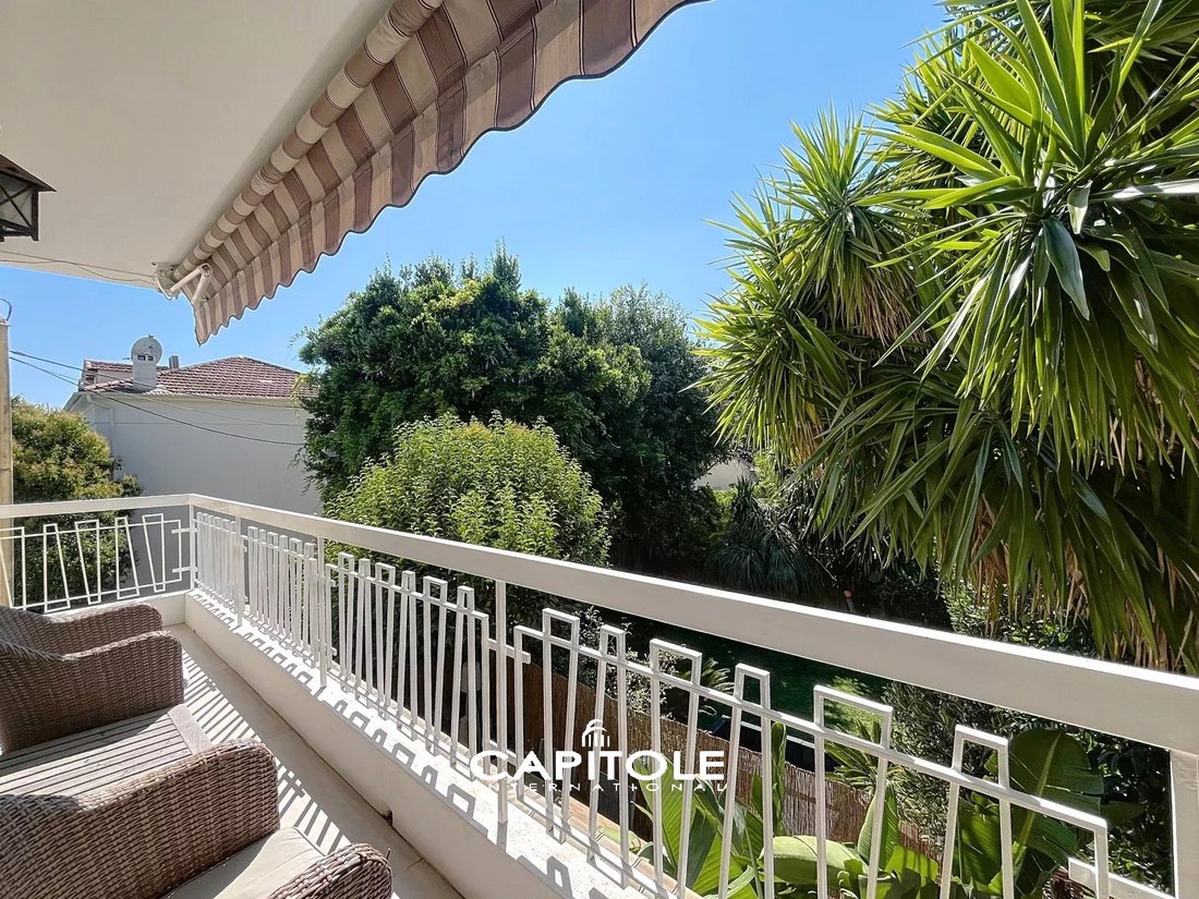 House in Antibes, Provence-Alpes-Côte d'Azur, France 4 - 18084763