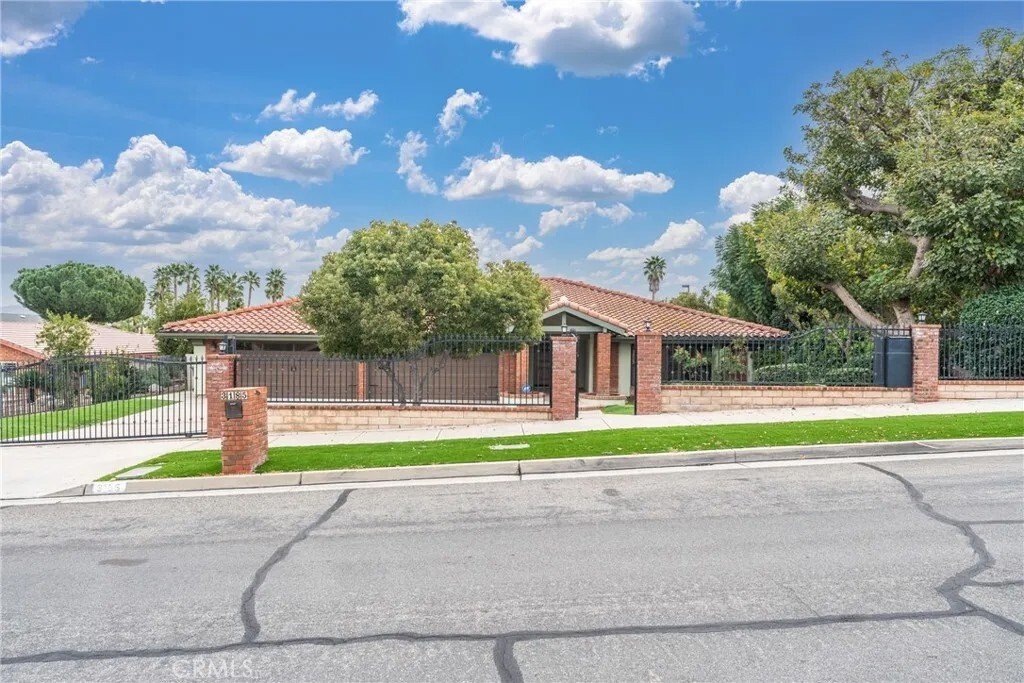 House in Corona, California, United States 1 - 17224776