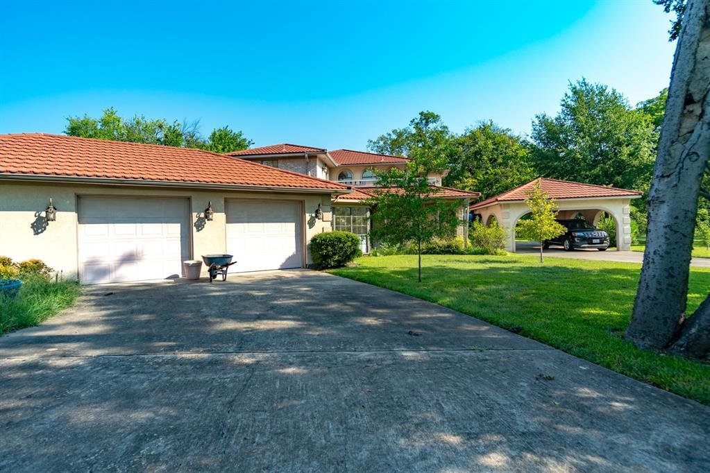 House in Bonham, Texas, United States 3 - 18087068