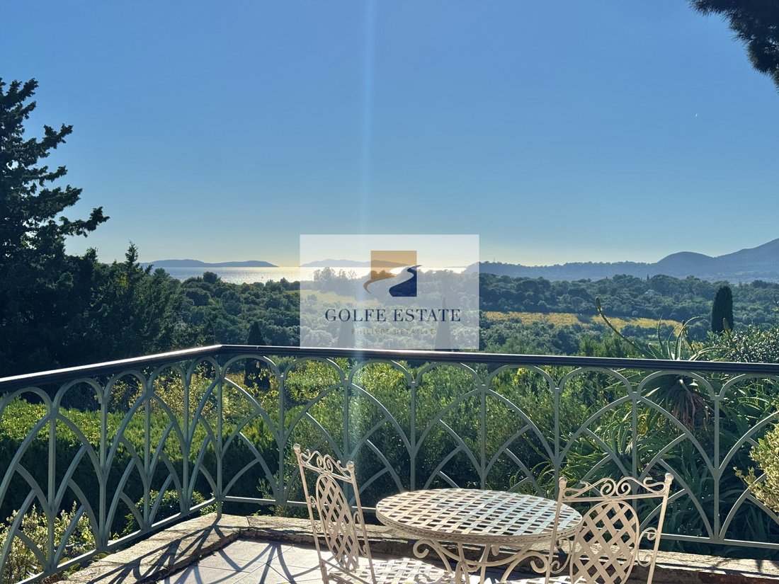 Villa in La Croix-Valmer, Provence-Alpes-Côte d'Azur, France 1 - 18082280