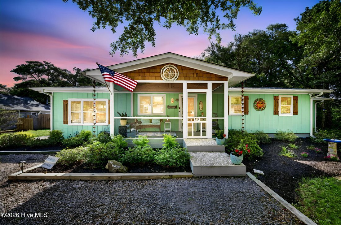 House in Oak Island, North Carolina, United States 1 - 18082290