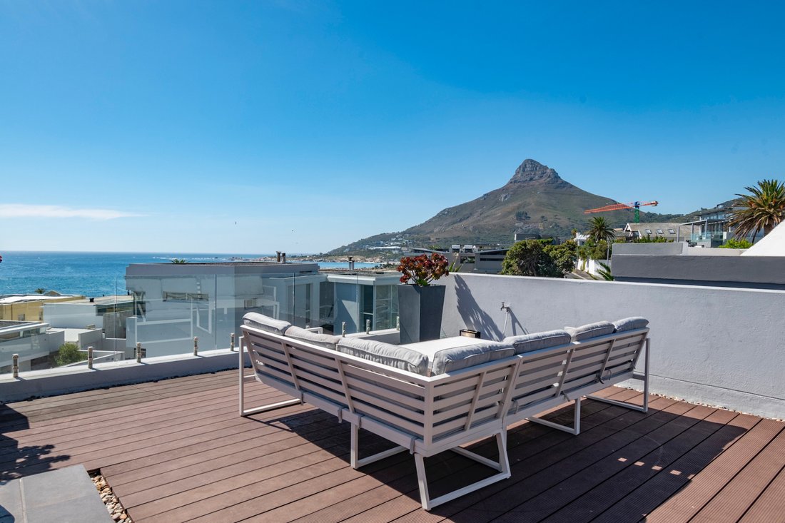 Apartment in Camps Bay, Cape Town, South Africa 1 - 14466546