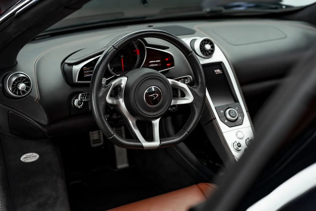 Cabriolet in West Palm Beach, FL, United States 2 - 18087671